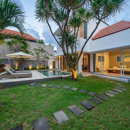 Villa Gemuk Seminyak  Exterior photo